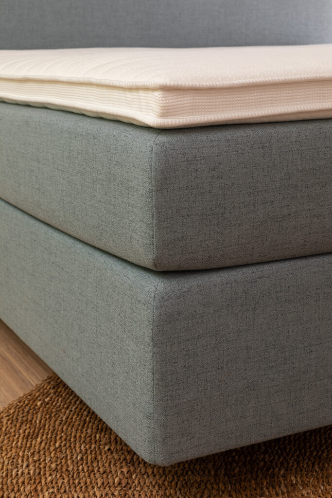 Box en matras in dezelfde stoffering